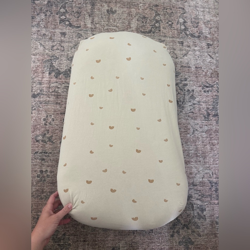 Infant Lounger with 2 covers- used condition - Picture 3 of 6